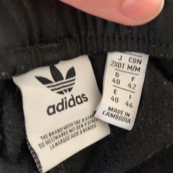 Adidas Retro Jogging Shorts Womens Athletic Fit 90s Sz M (US) Sz 14 (UK) Pocket - Picture 4 of 4